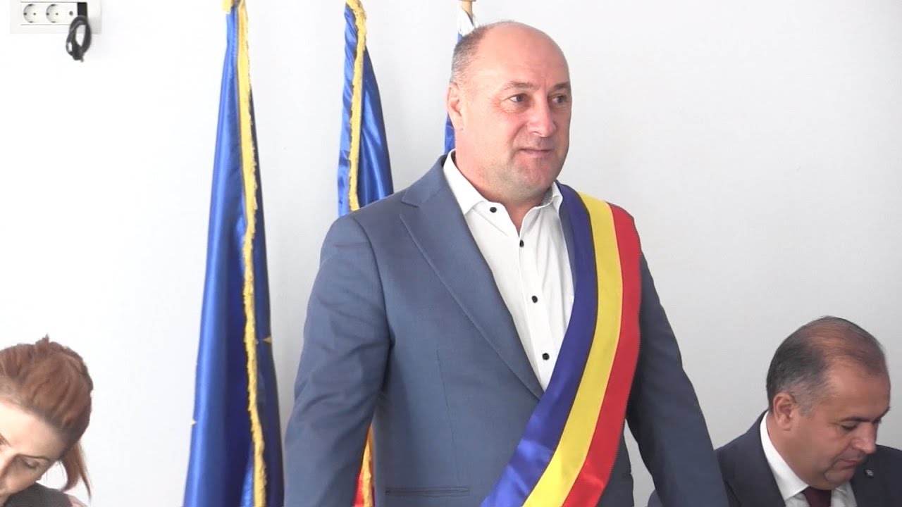 DEPUNERE JURAMANT CONSILIERII LOCALI SI PRIMARUL COMUNEI PALTIN - Ion ...