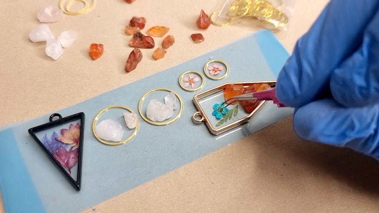 Scleriamo insieme con la resina e gli open bezel 💖