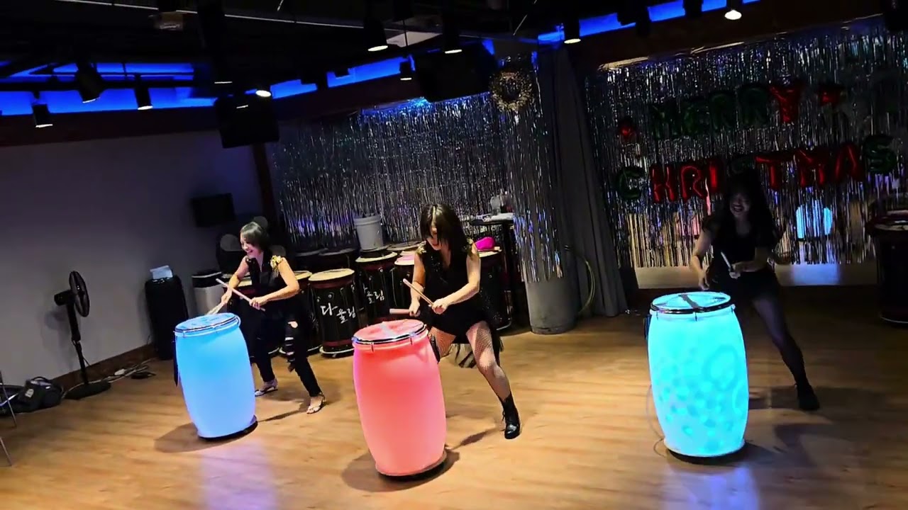 다울림 난타 2025년 송년회 먹고 즐기고 마시고 놀고