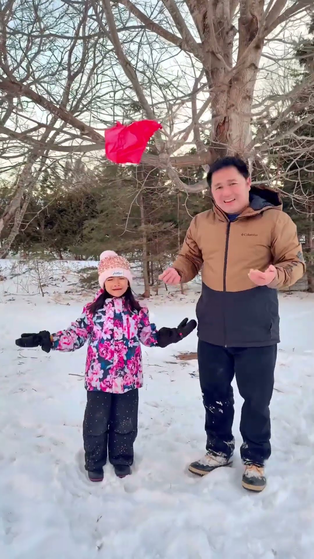 Dad pops balloon pranks kid ????❤️????