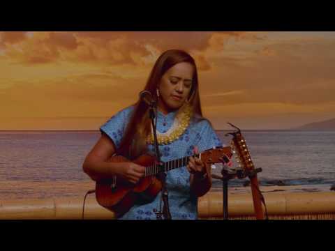 Raiatea Helm performs "Donʻt Know Why"