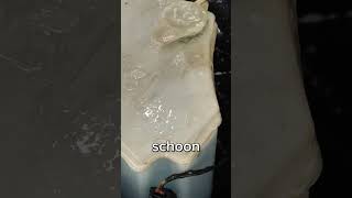 Onder de motorkap schoonmaken!