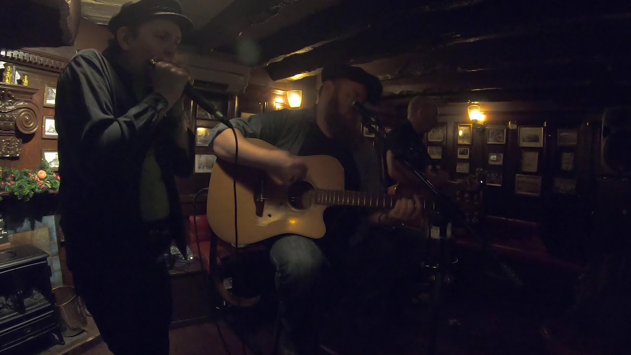John Condron at The Scotia bar, Glasgow - YouTube