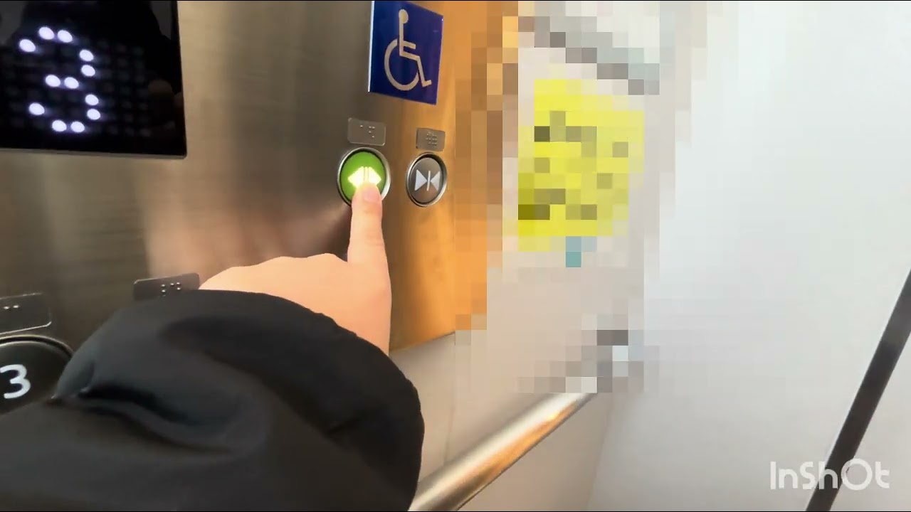 フレスポ新金岡店エレベーター