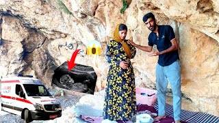 The operator finding Ms. Roya and Mr. Omid.