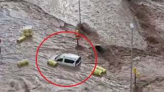 Жуткое наводнение в Испании | Люди в водной ловушке 😱