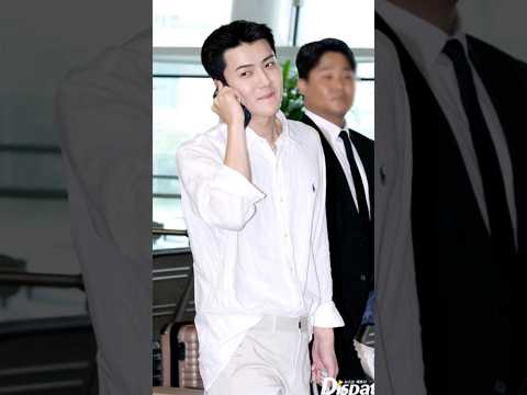Finally we know why #EXO Sehun uses a phone in an airport so much