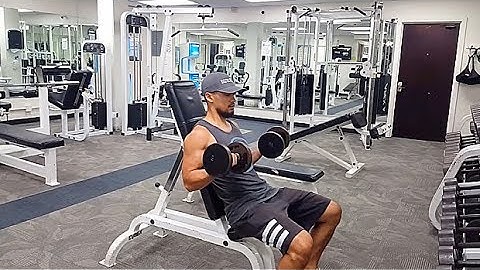 Biceps Curls to Hammer Curls: Mechanical Drop Set