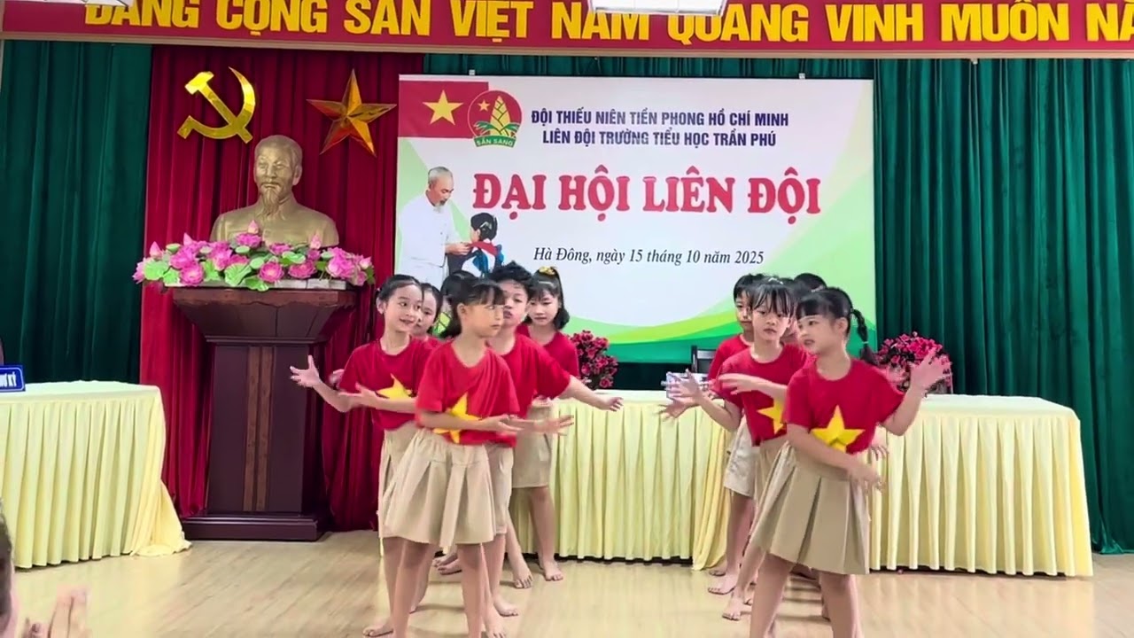 Mẹ ơi đừng lo_Chưa bao giờ mẹ kể/ bài biểu diễn lớp 3a6 tiểu học Trần Phú Hà Đông 2025-2026