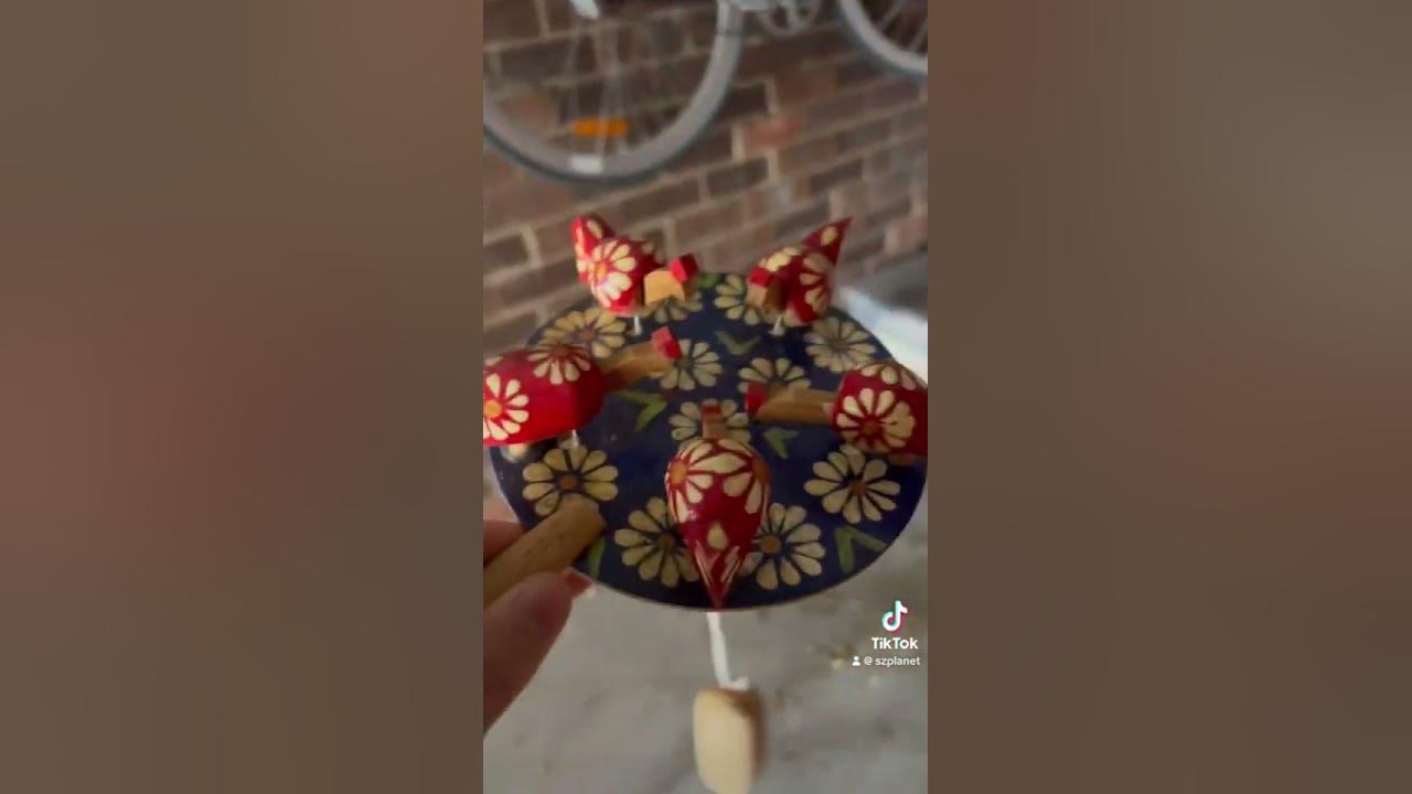 А курочка по зернышку. Такие игрушки были популярны в Советском Союзе ...