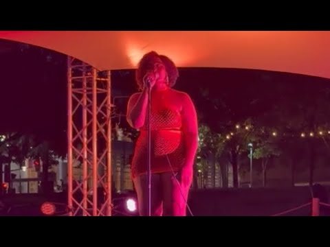 En direct au parc Émilie-Gamelin