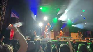 Simple Plan - All Star/Sk8ter Boy/Mr. Brightside Medley LIVE Festivoix 2022