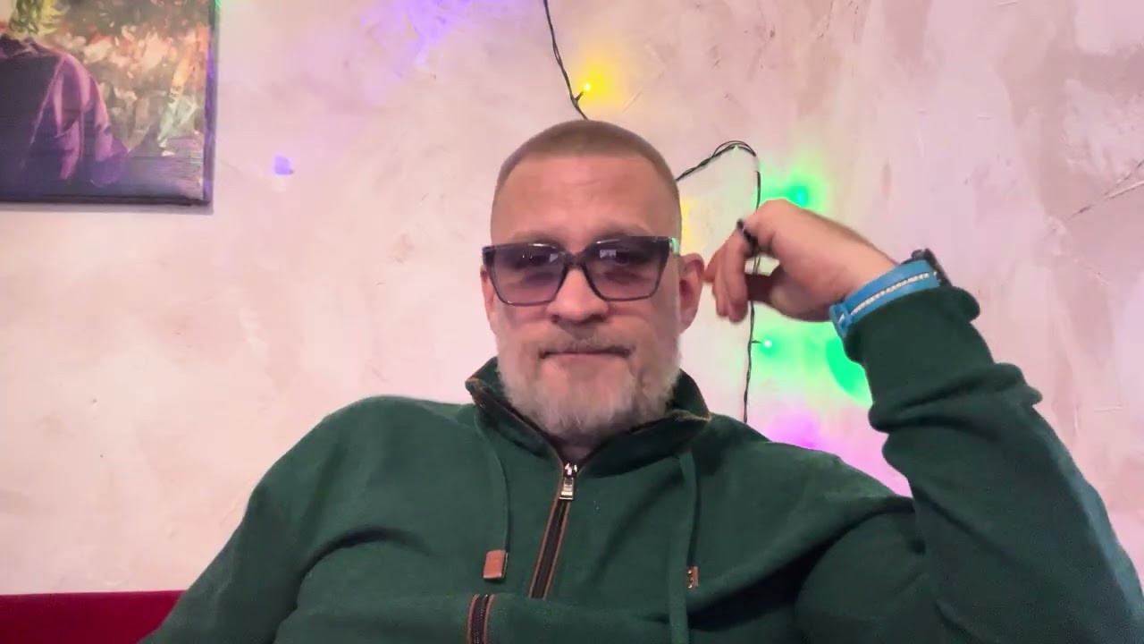 Новый алень это ты ,если снова поверишь женщине !!!