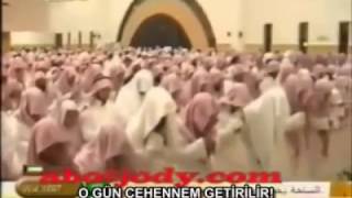 Kabe İmamı Fecr Suresini Okurken Cemaat Kendinden Geçiyor