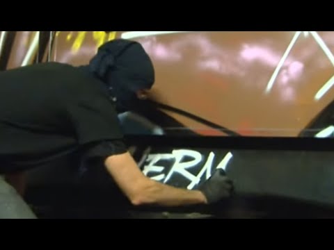 Hermes, uncaught graffiti artist and expert of the Paris metro
