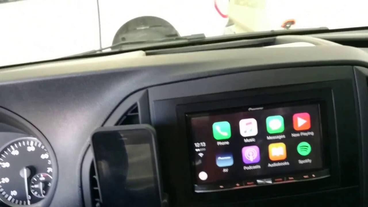 Mercedes-Benz Vito 2016 - Central Pionner + Monitores traseiros + Câmera de Ré