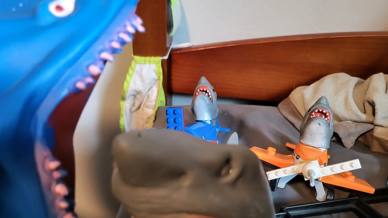 Shark puppet 2.0 meets Shark puppet 6.0 and Shark puppet 7.0 - YouTube