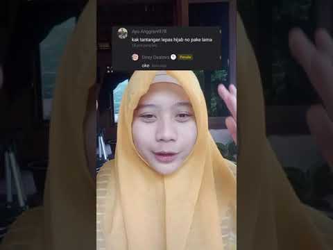 Tantangan lepas hijab dari Netizen