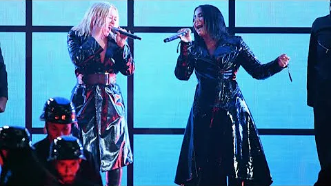 Christina Aguilera & Demi Lovato - Fall In Line (Live on Billboard Music Awards) 4K