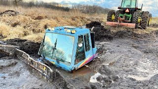 Как трактора засаживают в болото