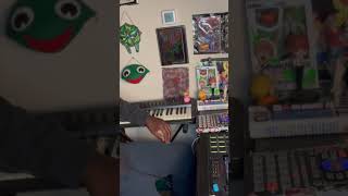 6 minutes of looping (rough draft) *drums at 3 minute mark