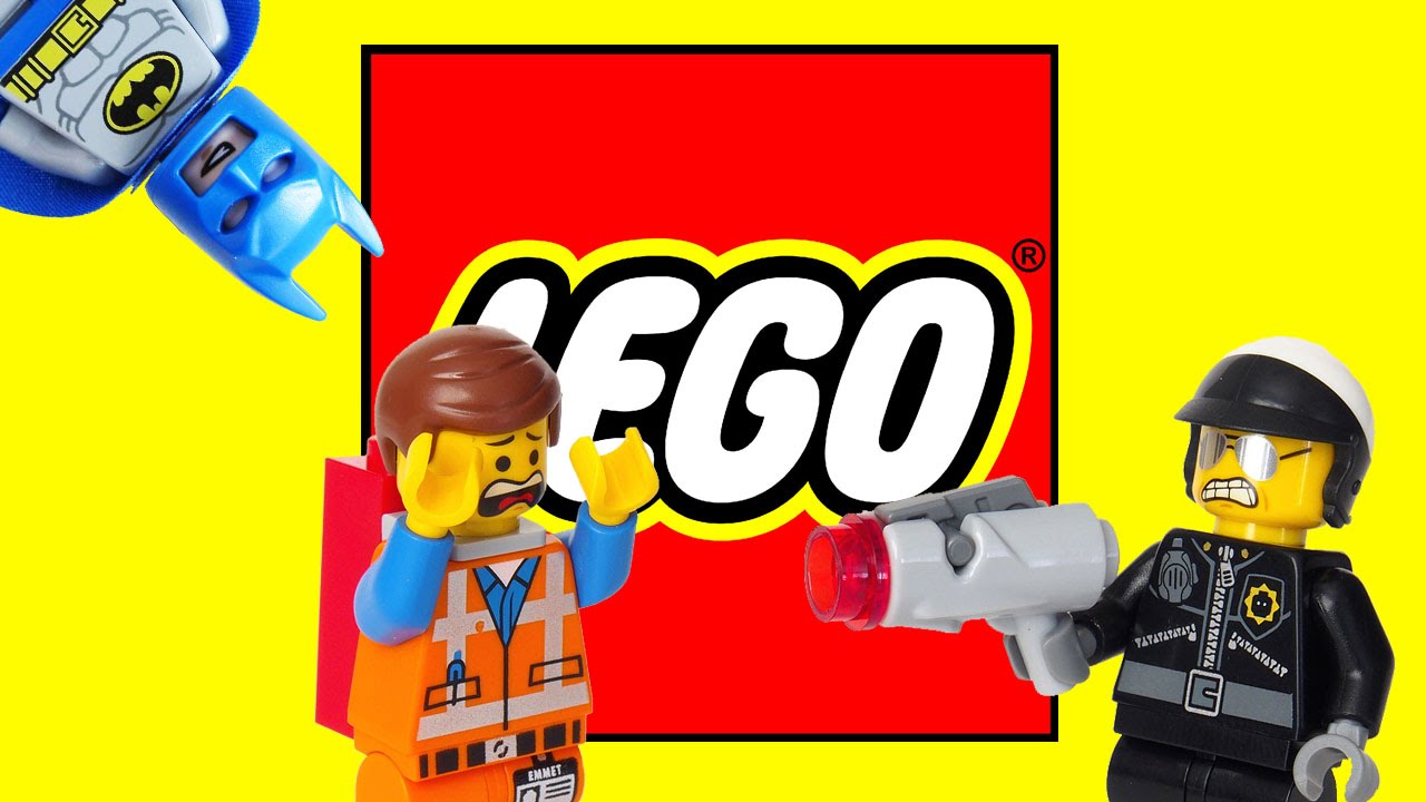 Lego Batman Saves Emmet from Bad Cop at the bat cave - Lego Movie Toys