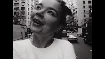 björk : ytilausnes emit gib/big time sensuality [reversed backwards]