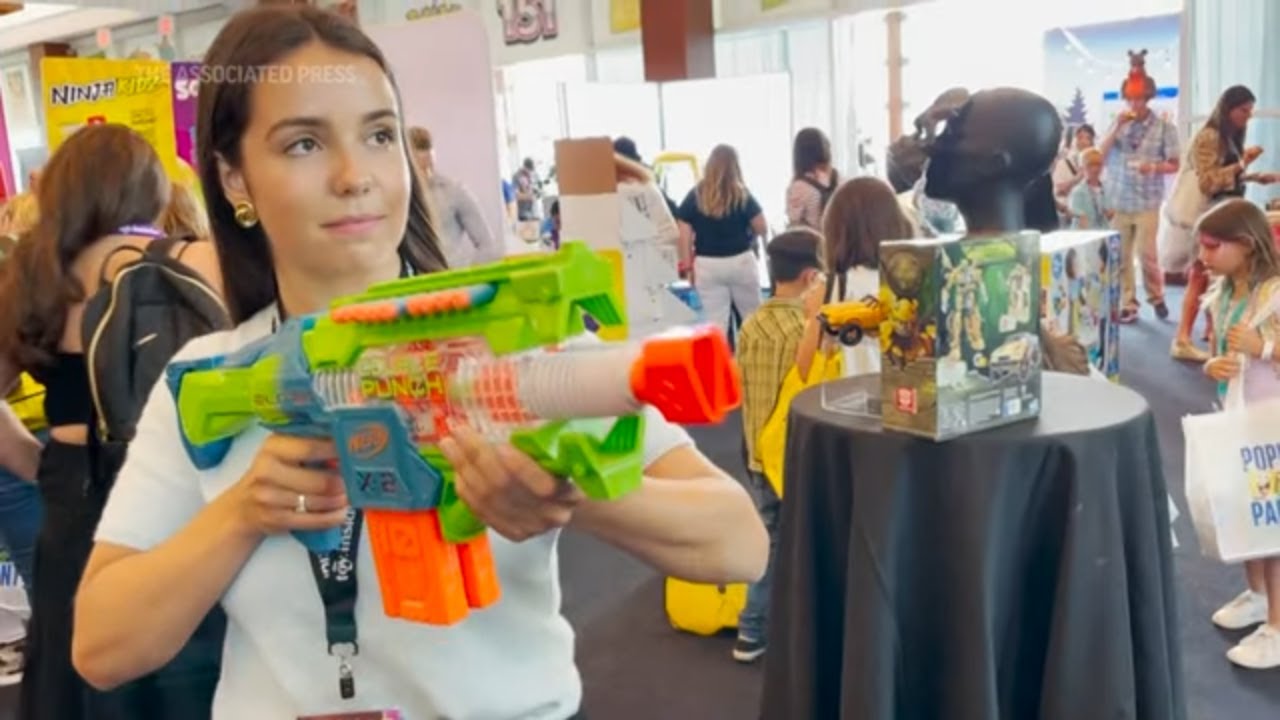 ‘Barbie,’ ‘Elmo,’ tech toys projected to be hottest selling toys of the season