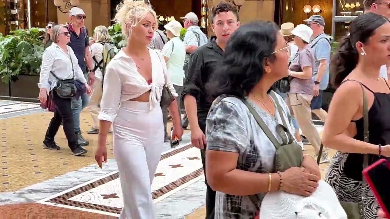 Street Fashion in Milan 🇮🇹 | Walking Through Italy’s Fashion Capital