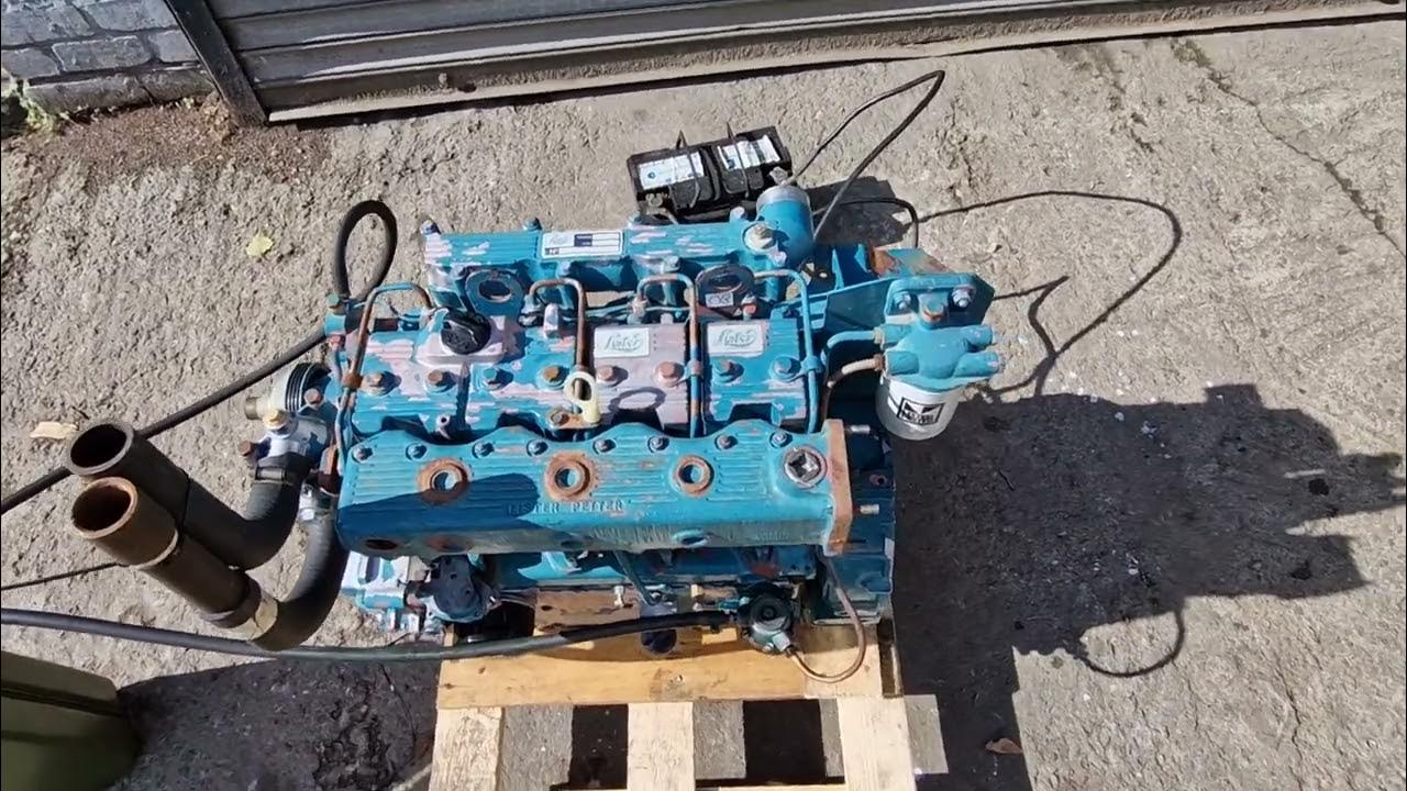 Lister-Petter LPW4 marine diesel engine starting up and running - YouTube
