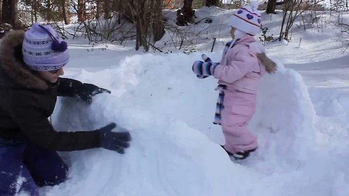Luella, Aunt Piper, and Daddy building a Igloo 2/1...