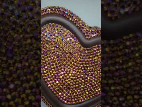 VVS Clutch Novelty Heart Tutorials #rhinestones #diamonds #diamondheart #noveltybags #afterprom