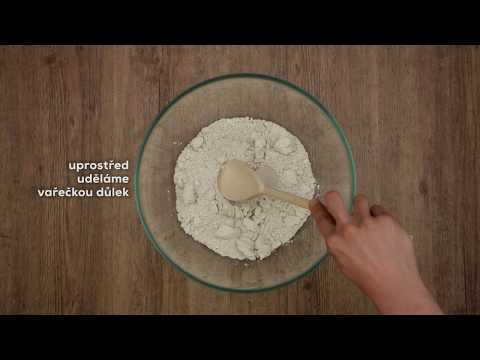 Video: Jak Připravit Tmavý Chléb S Kavkazskými Bylinkami, Salátem A Omáčkou