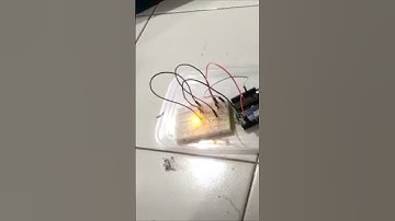 praktek arduino LED kelap-kelip