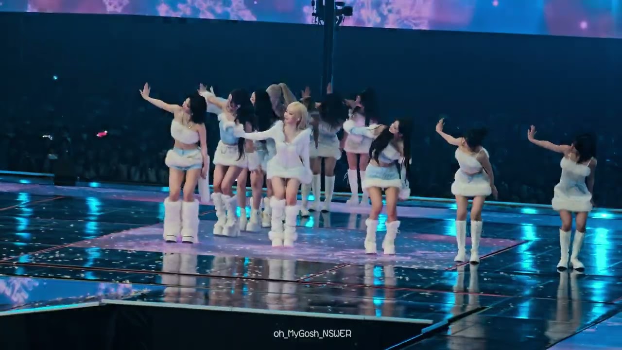 NMIXX Blue Valentine (Christmas ver.)💙☃️ 251225 SBS GAYO DAEJEON 2025