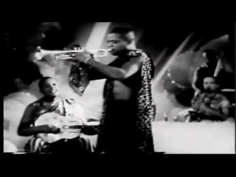 Louis Armstrong - Satchmo At His Best - Legends In Concert - YouTube