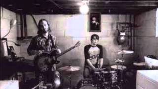 Video thumbnail of "The Black keys-too afraid to love you-live at  itunes 2010-wmv-"