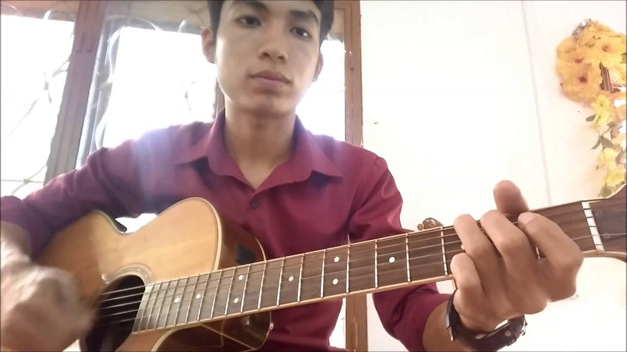 រៀនហ្គីតា​ ចង្វាក់ សារ៉ាវ៉ាន់"Saravan Khmer Guitar lesson"How to strum saravan