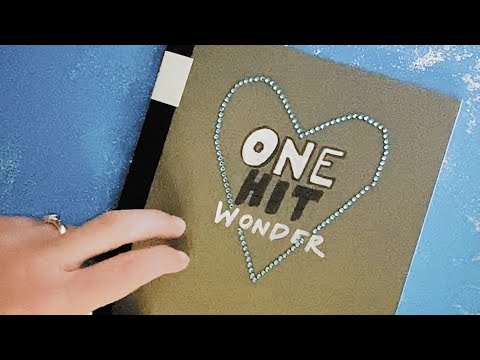 Isabella Manfredi - One Hit Wonder (Official Lyric Video)