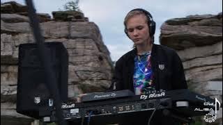 DJ AlisA podcast in the nature of the Urals [Progressive house]