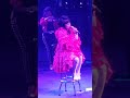 mon laferte en portland Oregon. amigos simplemente, te vì .interpretacion magistral