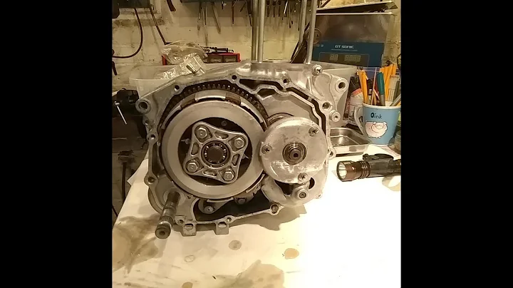 Honda cb125s restoration pt-16  clutch and oil pump