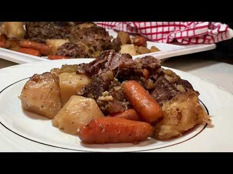 BEEF POT ROAST WITH VEGETABLES RECIPE // SLOW COOKER BEEF POT ROAST RECIPE // BEEF AND VEGETABLES