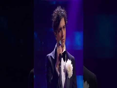 Tananai canta TANGO