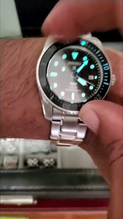 Diver's Ratchet #seiko #watch #divewatches #ratchet #streetwear #lume #padi #solar #100 #4k #1k