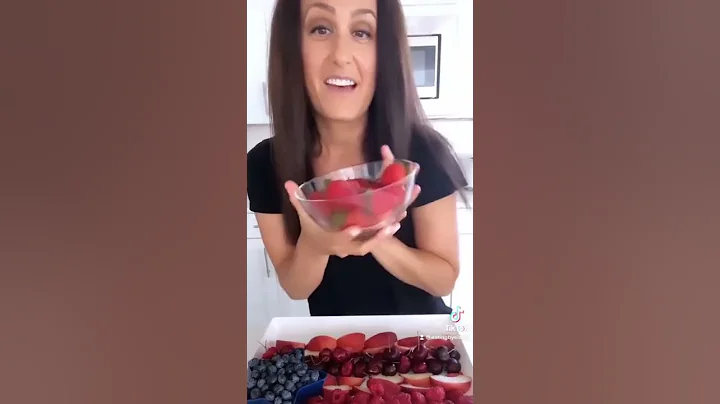 Easy American Flag Fruit Platter #july4th #redwhiteandblue