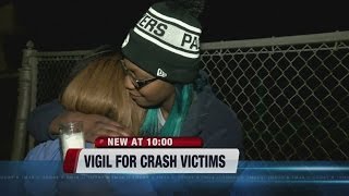 2 dead after car crashes into school bus in Milwaukee