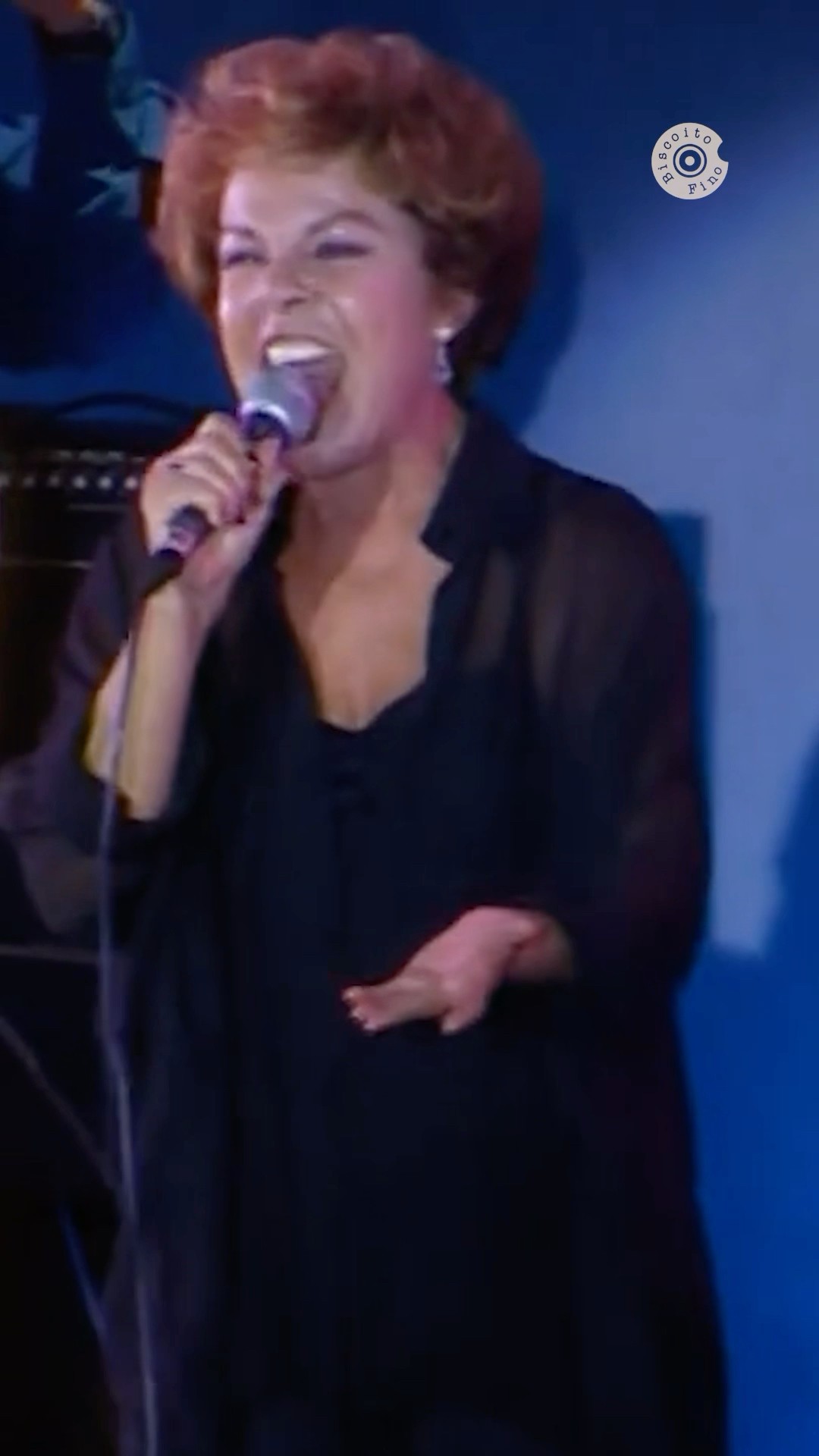 ? No dia de hoje, há 87 anos, nascia Miúcha, uma das vozes mais encantadoras da música brasileira.