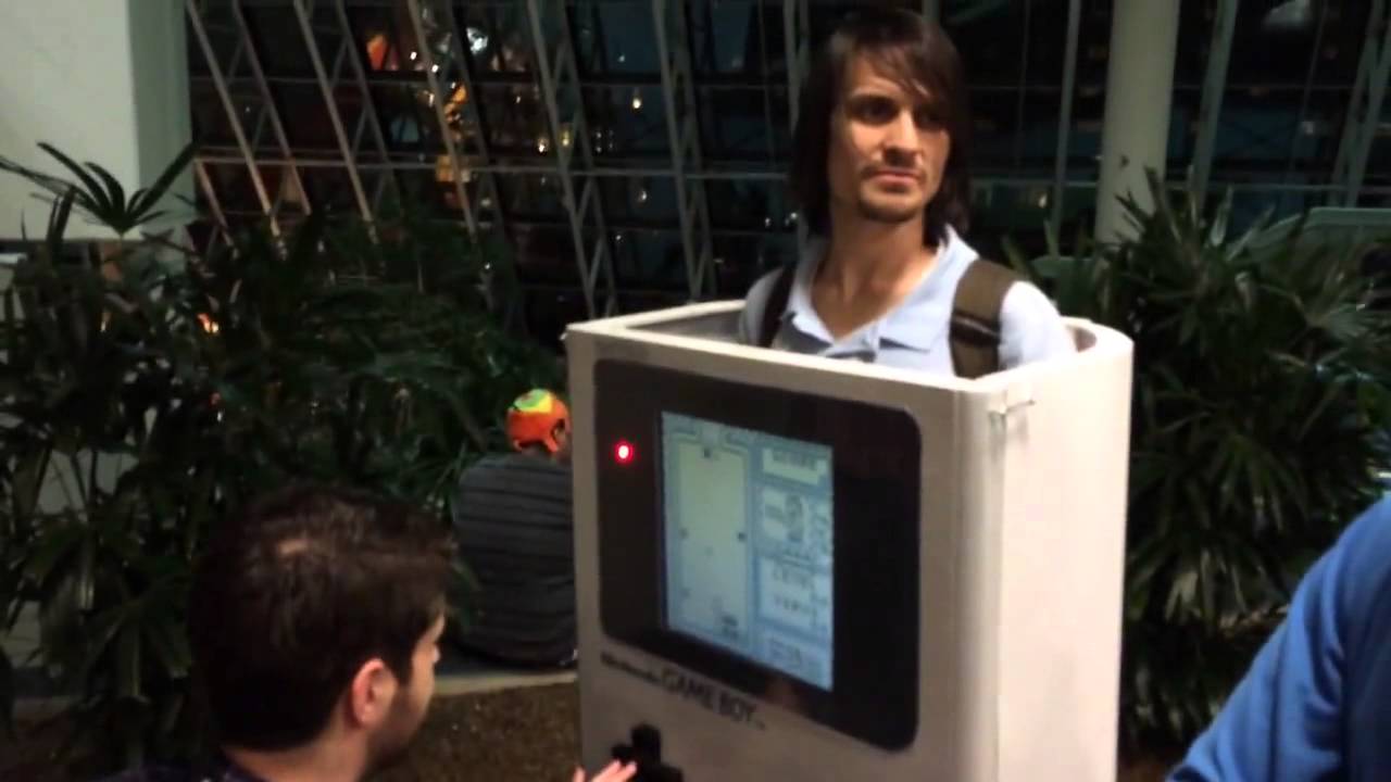 Playable Gameboy Cosplay - Ohayocon 2014