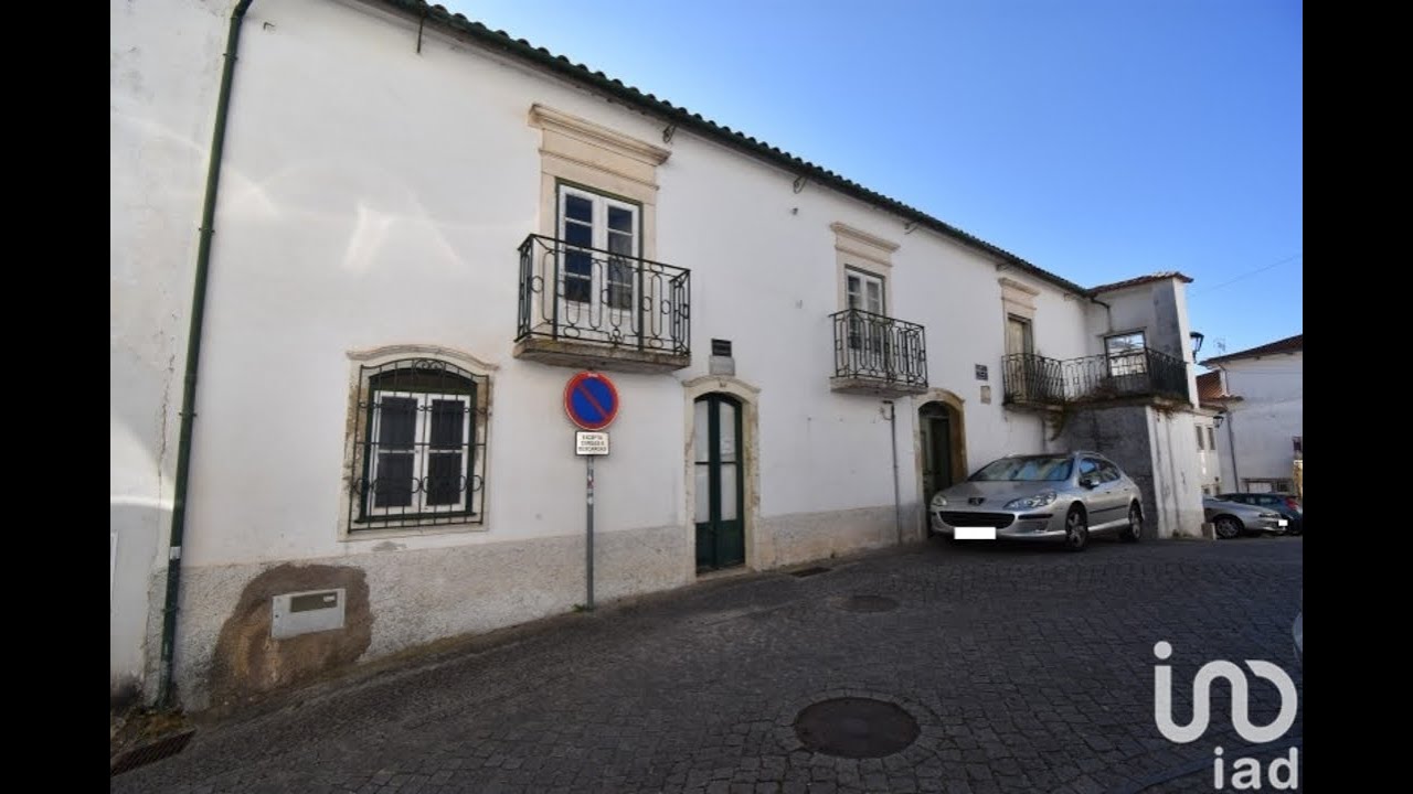 190 000 € | Moradia T5 no centro histórico de Penela - Coimbra (link na descrição) | IAD Portugal